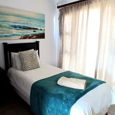 Blue Sea Guest House East London Exterior photo